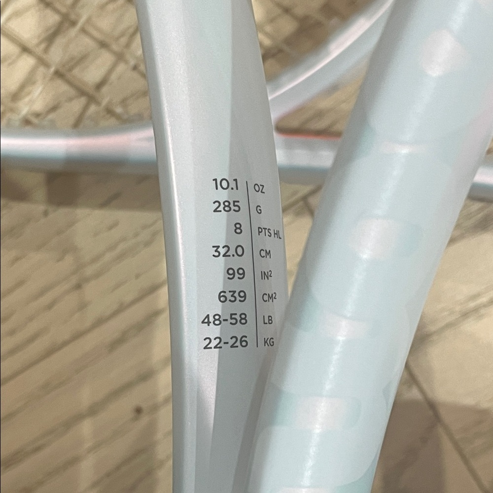 Wilson Shift Tennis Rackets - Picture 5 of 9